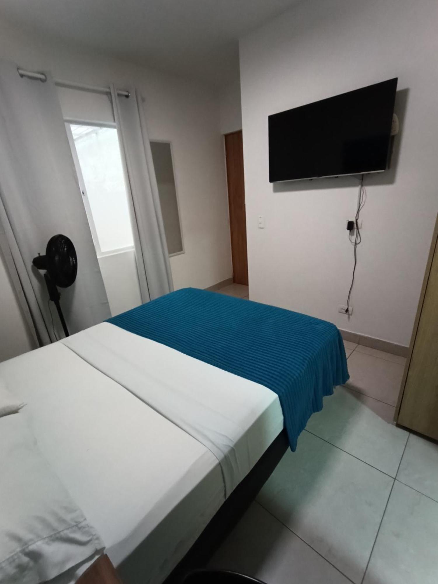 Air Guest House Medellin Exterior photo