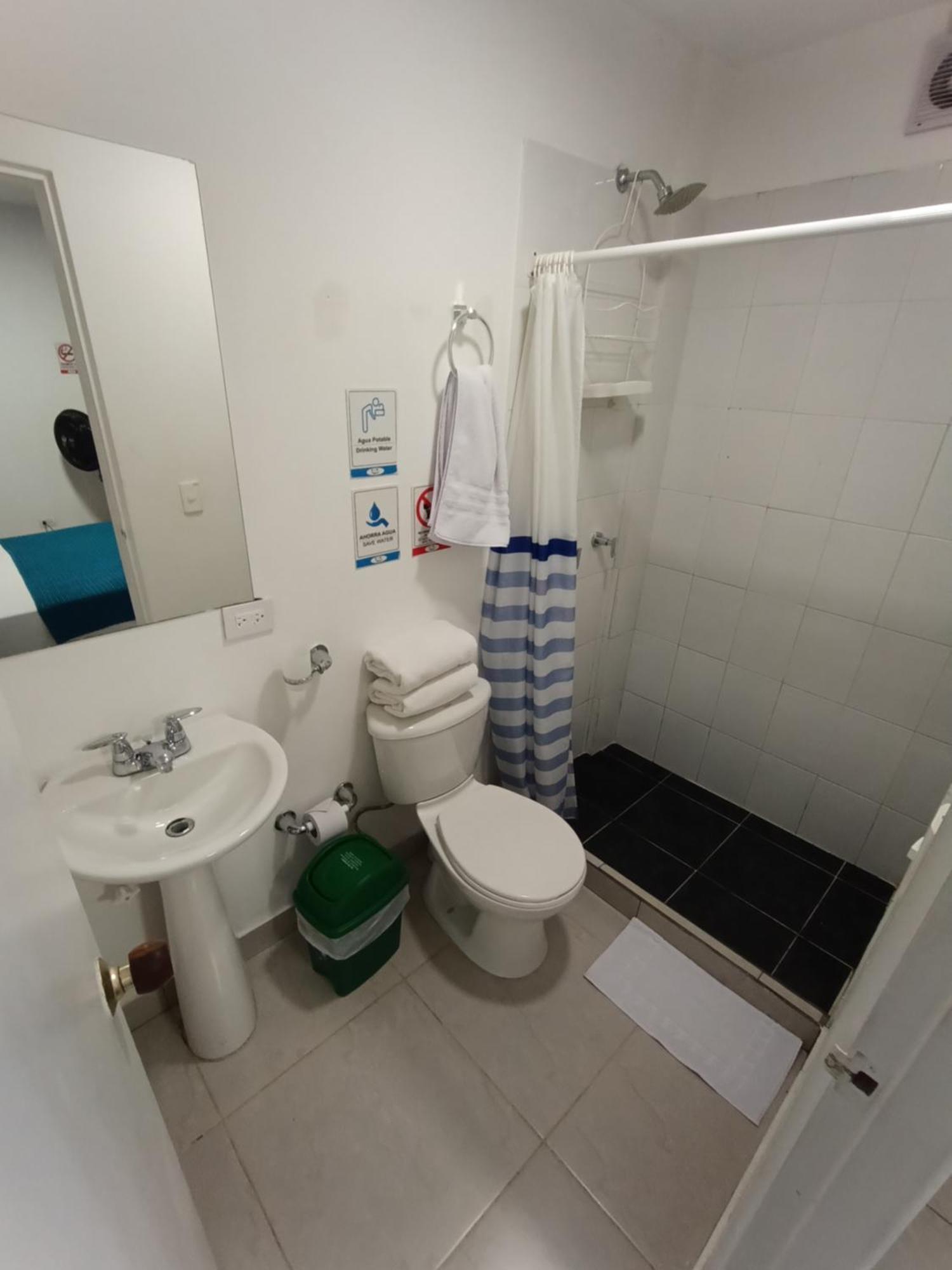 Air Guest House Medellin Exterior photo