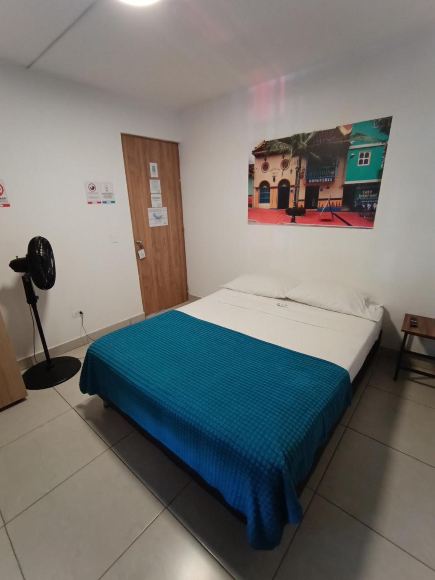 Air Guest House Medellin Exterior photo